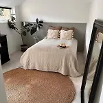 2br Close To The Ocean And Airport